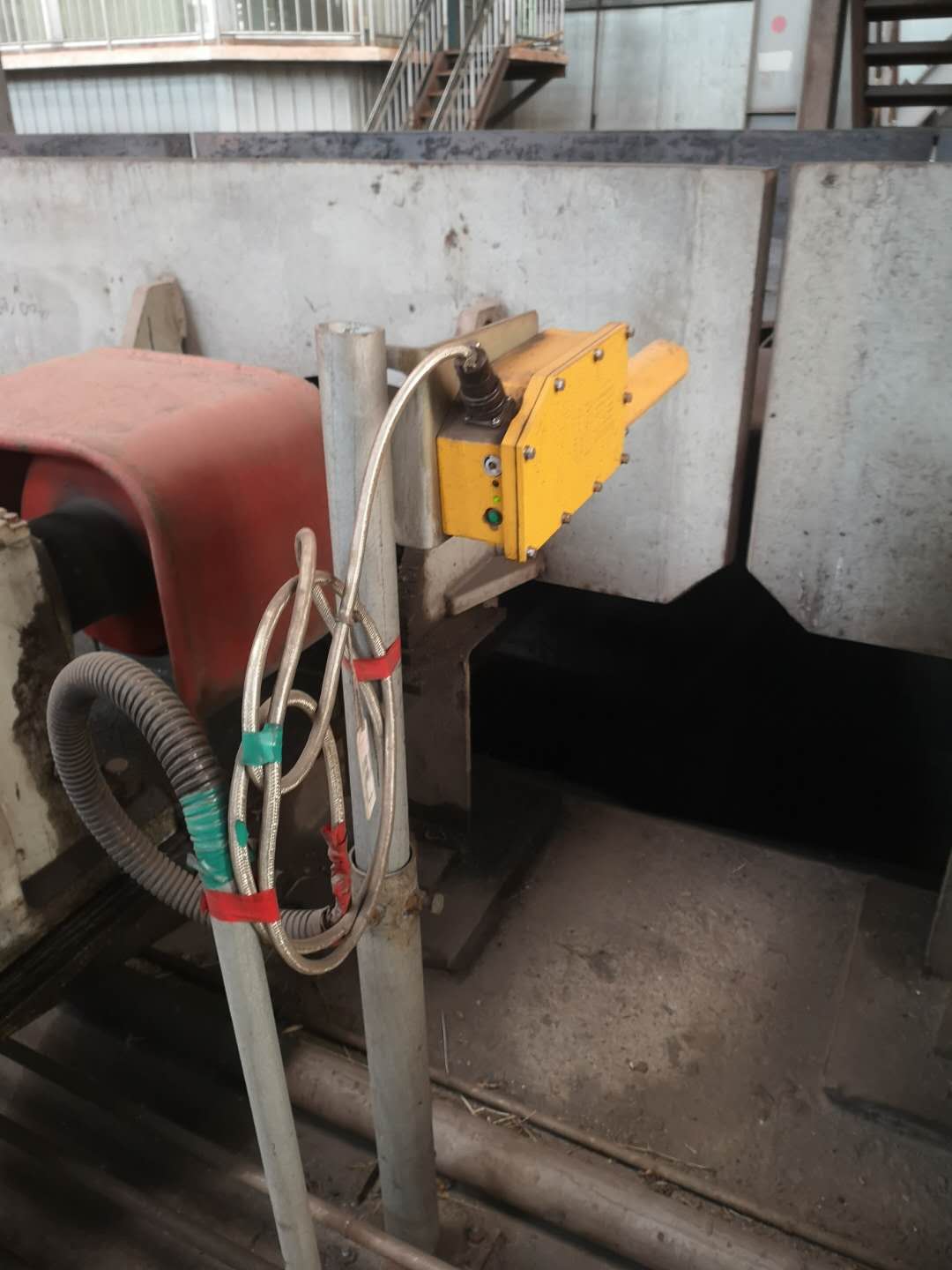 熱金屬檢測器在型鋼的應(yīng)用